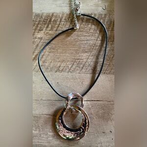 Chico’s Necklace Women’s Art Deco Hammered Steel Silver Tone Circles 20”